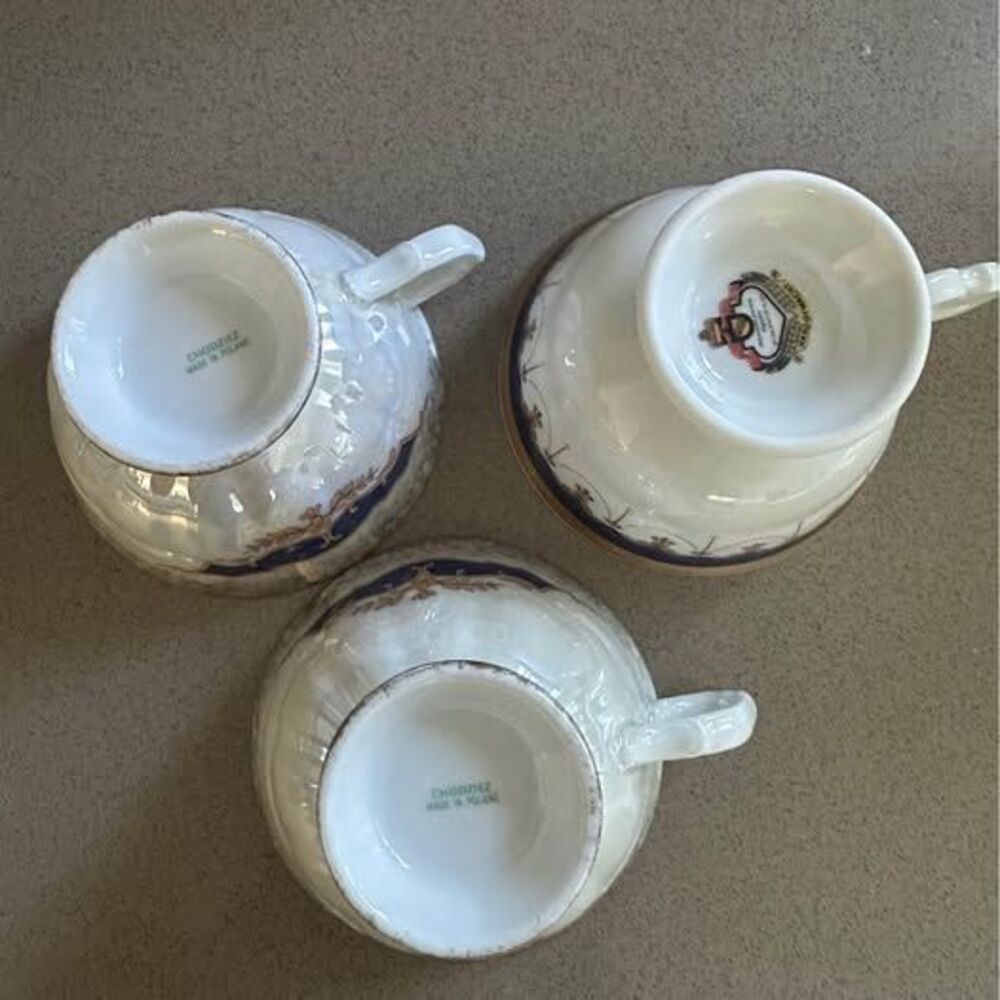 3-piece Porcelain Tea Set - Picture 2 of 4